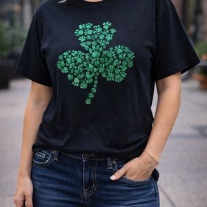 Black T Shirt With Sparkly‎ Green Pawprints In Shamrock Shape XL